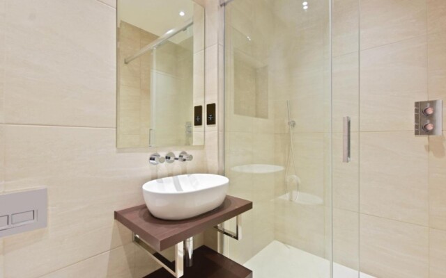 Vauxhall Bridge Road by Aeria Apartments