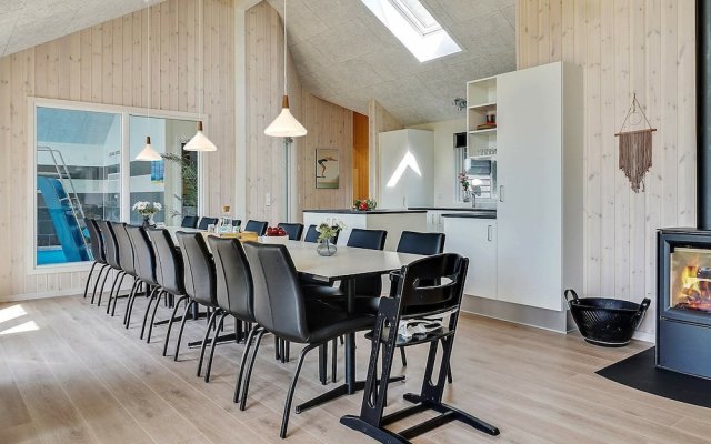 Chic Holiday Home in Hovedstaden near Sea