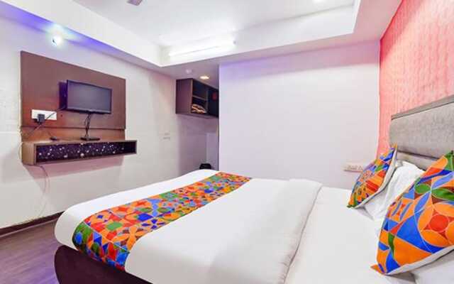 Fabhotel Blue Moon I
