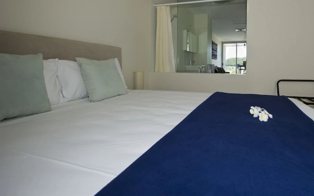 1 Bright Point Apartment 1402