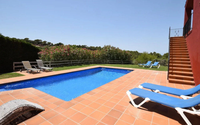 Cozy Villa in Begur With Swimming Pool