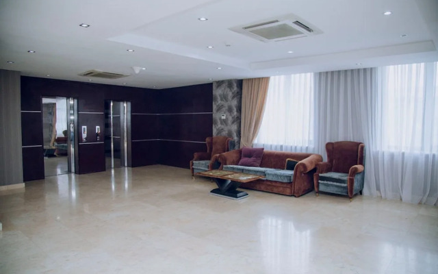 Royal Vista Hotel