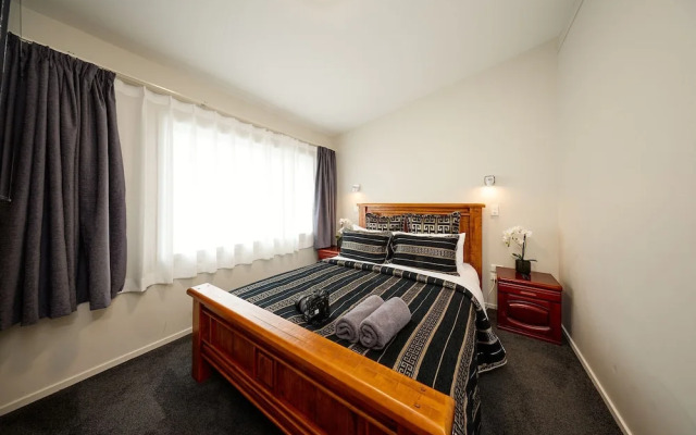 Willowbank Motel