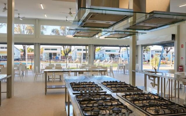 RAC Cervantes Holiday Park