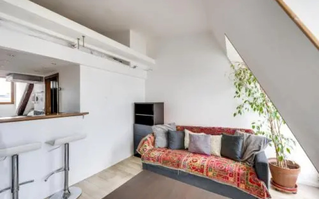 Paris 1st - Chatelet Les Halles - Rue Ferronnerie - Id 161