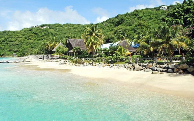 Tamarind Beach Hotel & Yacht Club