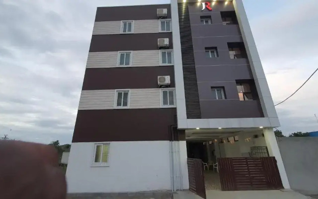 JR Service Apartment Hotel