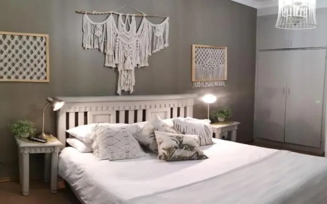 Spindrift Guesthouse