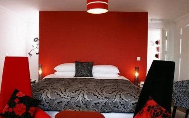 Patricks With Rooms Apartments