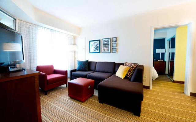 Residence Inn by Marriott Mississauga - Airport Corporate Centre West