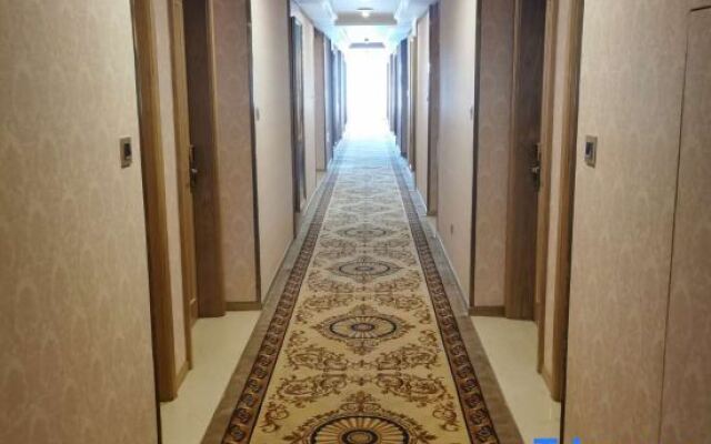 Vienna Hotel (Yantai High-Speed Railway South Station)