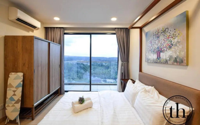 Timurbay Beach Resort 4paxes (Studio)-12-21