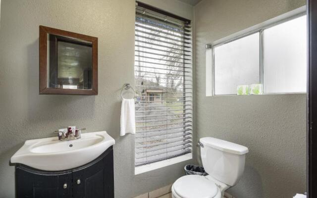 Mountain Trail Lodge & Vacation Rentals