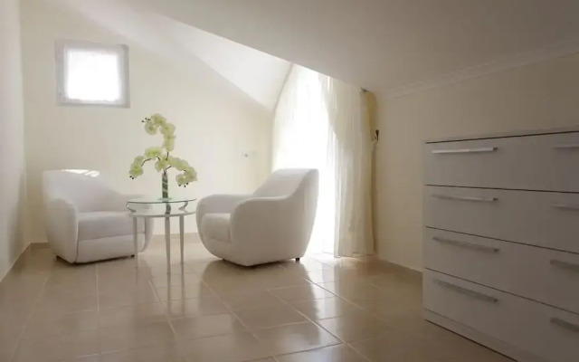 Golden Heights Villa 15