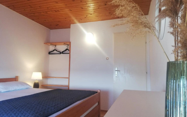 Seaside Murter Apartments