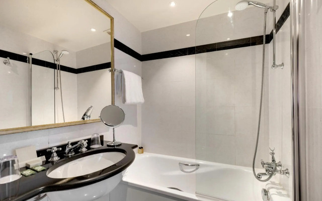 Hotel Le Senat