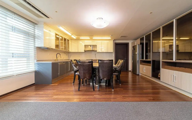 Sejong Party House