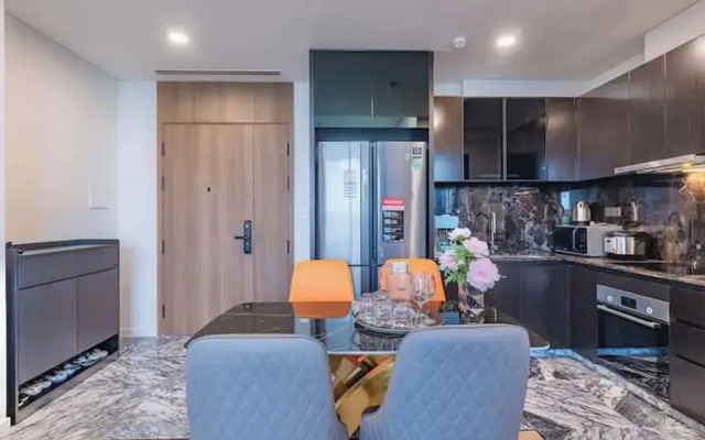 Lexington Residence Luxury Vacation