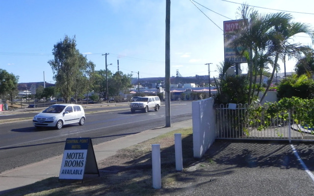 Central Point Motel