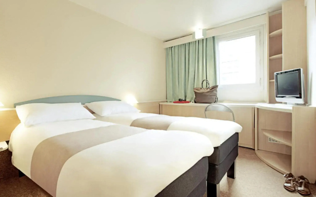 Ibis Guimaraes