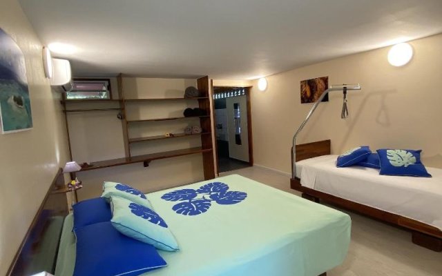 Bora Bora Holiday's Lodge and Villa