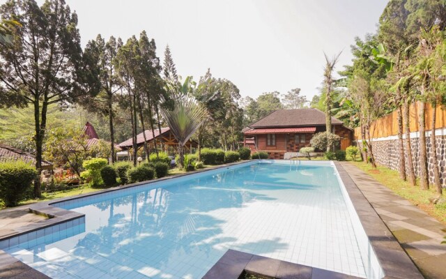 OYO 735 New Panjang Jiwo Resort