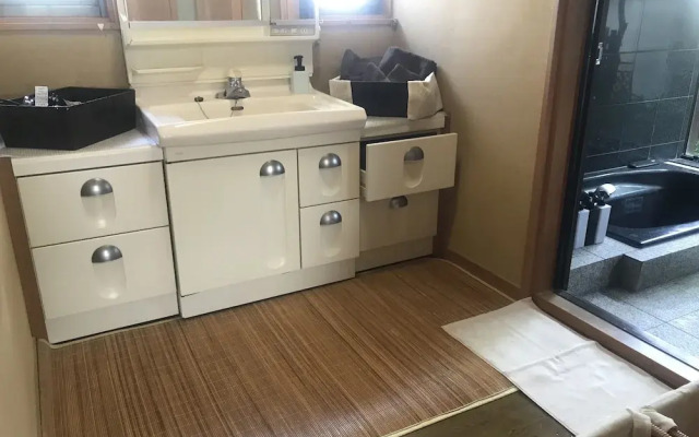 Hh3 Private House