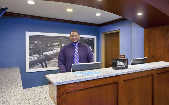 Hampton Inn Hartford/Airport
