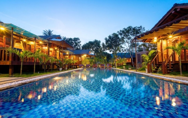 Anna Pham Bungalow – Pool – Phu Quoc