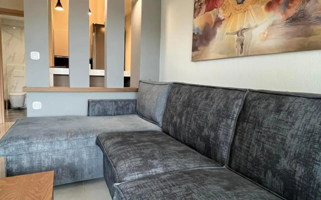 Artline Luxury Suites