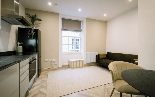 Sun St Apartment 4