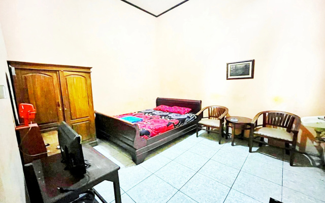OYO 95141 Tanjung Mas Hotel – Guest Rooms – Semarang