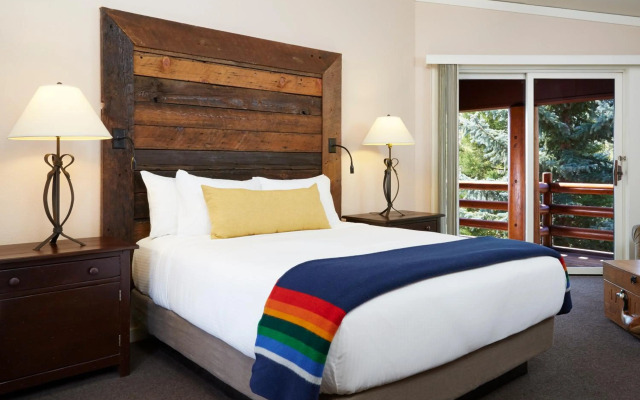 Sunnyside Restaurant & Lodge