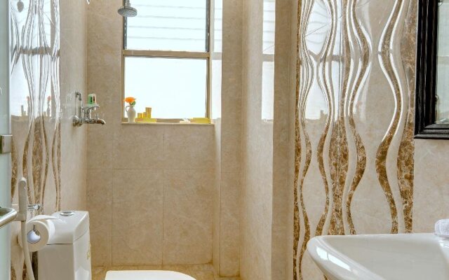 Hotel Lotus Gems