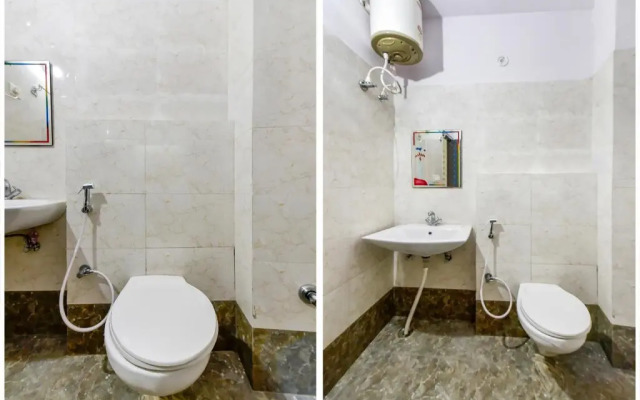 Oyo Flagship 74226 Shri Sai Shyam