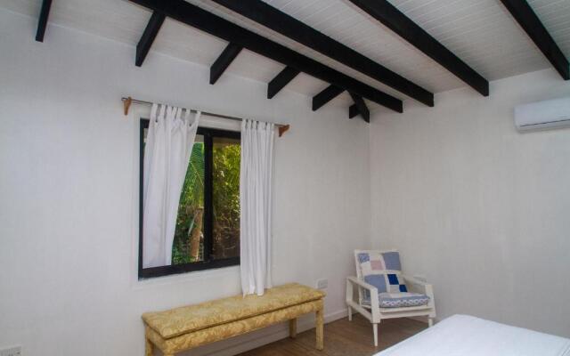 Bequia Beachfront Villa Hotel