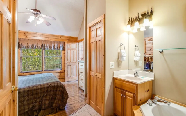 Saddle Ridge by Jackson Mountain Rentals