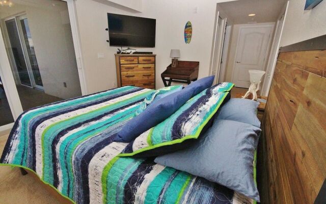 Oceanwalk 17-605 Apartment 3