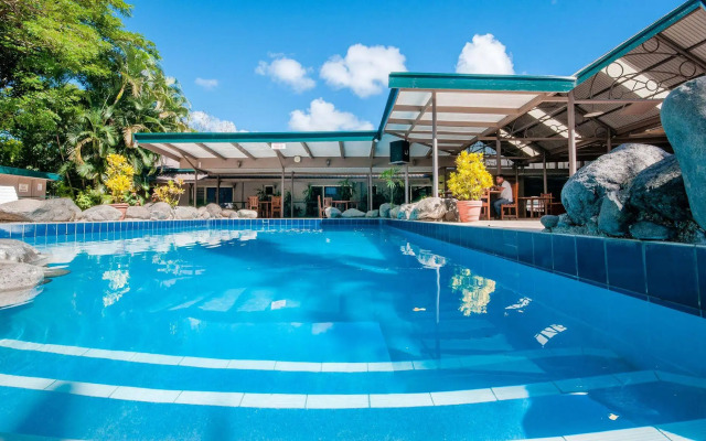 Tanoa Skylodge Hotel