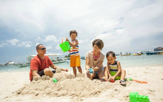 Cebu White Sands Resort and Spa
