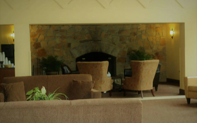 Golden Eagle Lodge