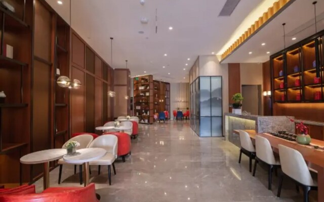 E-Cheng Hotel Yangjiang Baili Plaza