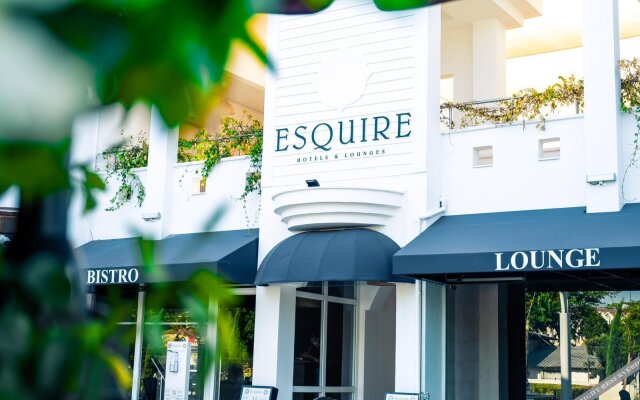 Esquire Hotels & Lounges