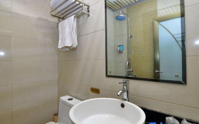 Luoping Star River Express Hotel