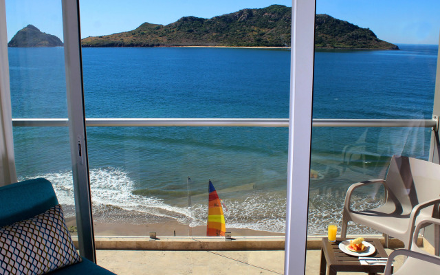 Holiday Inn Resort Mazatlan by IHG