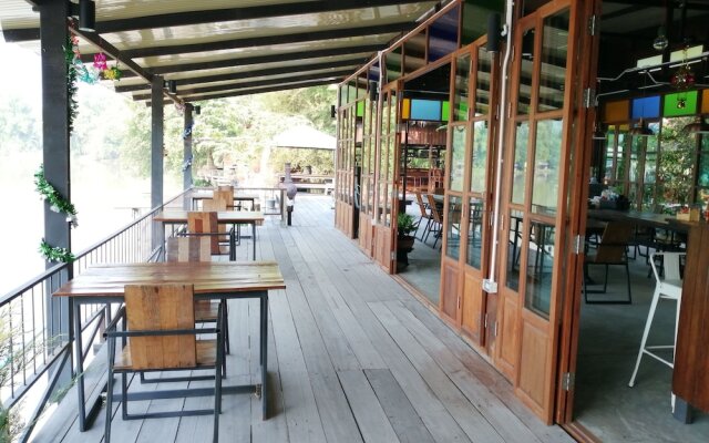 Rustic Charm Suphan
