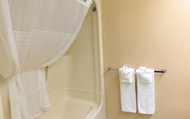 Lakeview  Inn & Suites Halifax