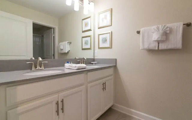 ChampionsGate 4BR 3BA Townhome