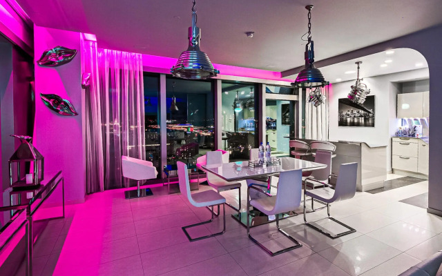 Апартаменты Fly Apartments  на проезде 1-й Красногвардейский