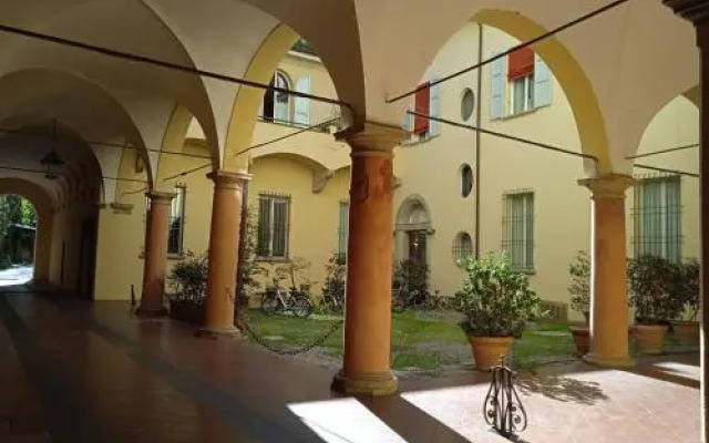 Room & Breakfast H & Ercolani